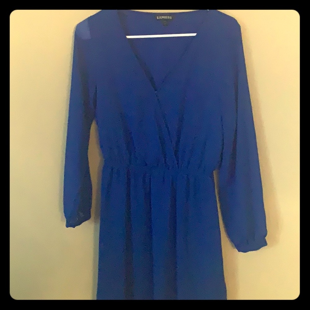 V neck dress